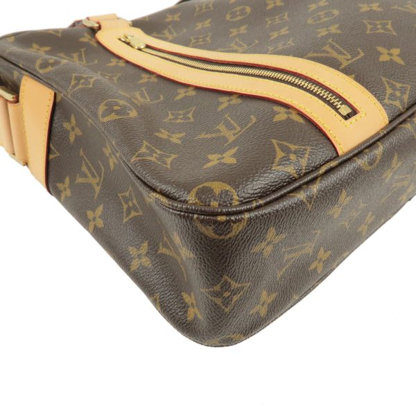 5 Louis Vuitton Monogram Sac Bosphore Shoulder Bag