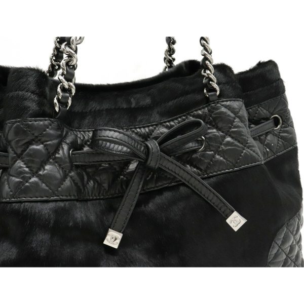 6 Chanel Matelasse Chain Shoulder Tote Bag