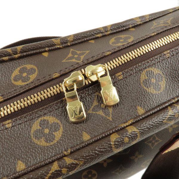 7 Louis Vuitton Monogram Sac Bosphore Shoulder Bag