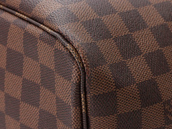 7 Louis Vuitton Neverfull GM Damier Hand Bag