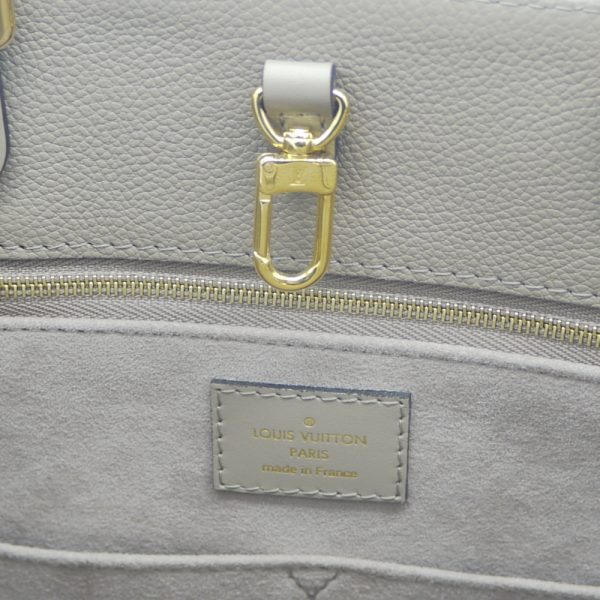 y02106 6 Louis Vuitton On The Go MM Monogram Tote Bag