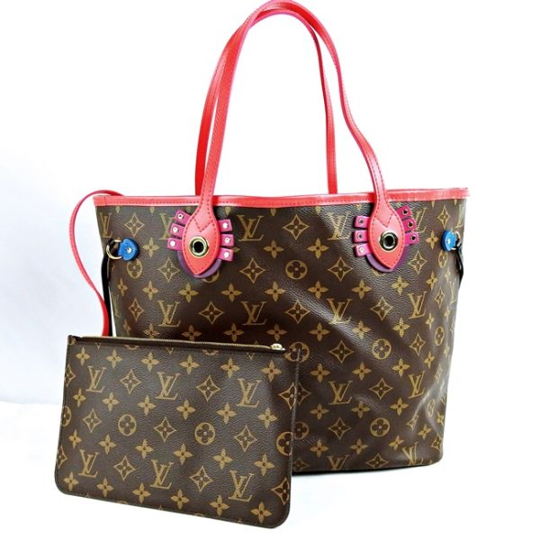 OLYMPUS DIGITAL CAMERA Louis Vuitton Monogram Neverfull MM Totem Tote Bag