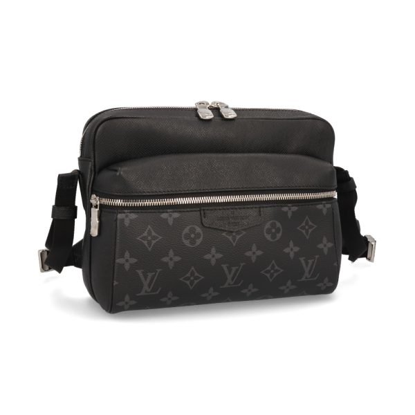 1 Louis Vuitton Outdoor Messenger PM Shoulder Bag Monogram