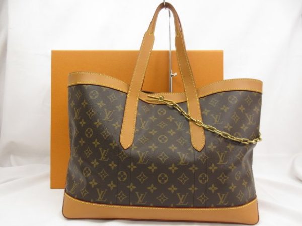 1 Louis Vuitton Cabas Voyage NVPM Tote Bag