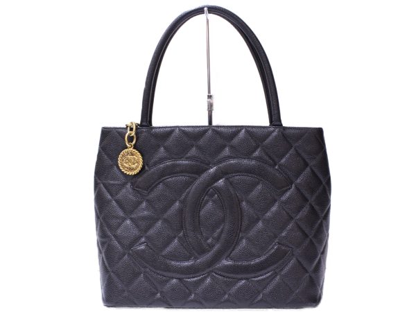 1 Chanel Caviar Skin Black Gold Metal Fittings Tote Bag