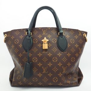 1 Louis Vuitton Handle Soft Trunk LV Ornament Monogram Calf Leather Shoulder Bag White