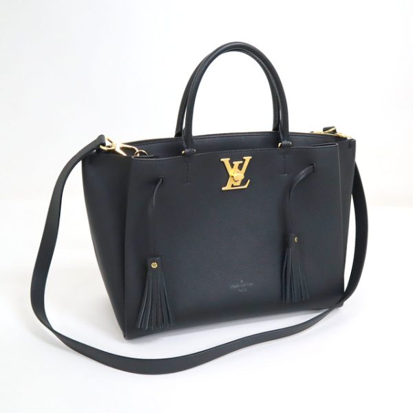 1 Louis Vuitton LockMe 2way Shoulder Bag Noir