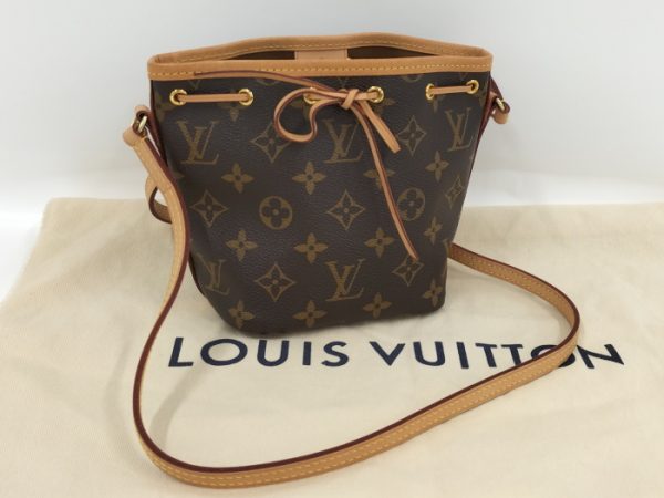 10 Louis Vuitton Shoulder Bag Nano Noe Monogram