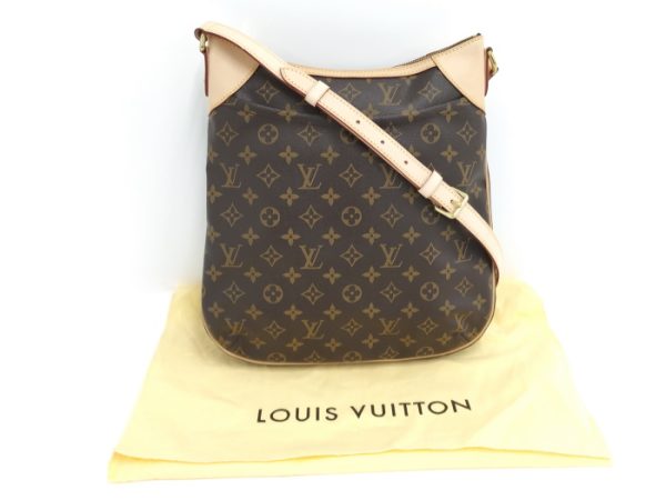 10 Louis Vuitton Odeon MM Shoulder Bag Monogram