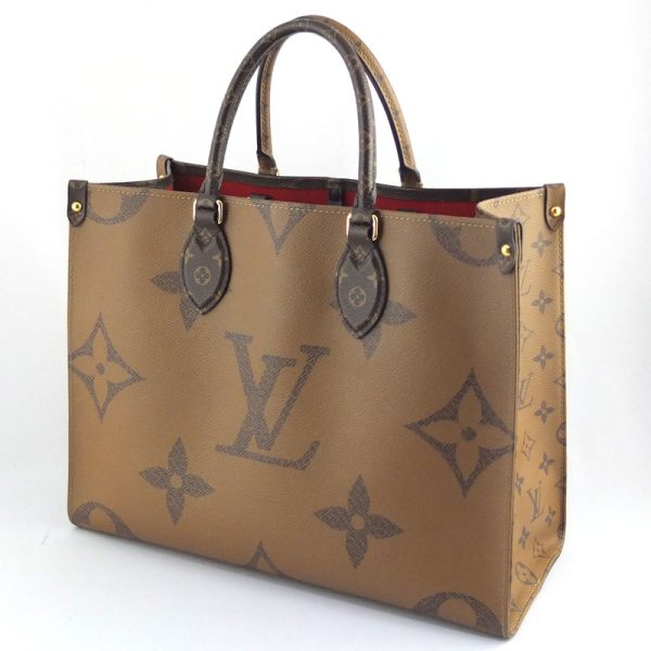 10004221 2 Louis Vuitton On The Go MM 2WAY Tote Bag