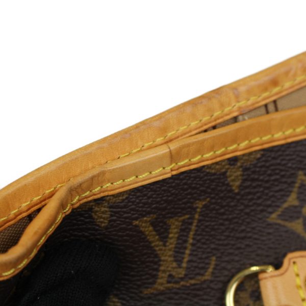 11 Louis Vuitton Neverfull MM Shoulder Bag Monogram Tote