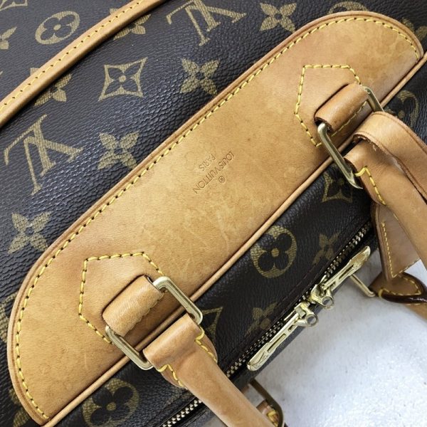 122 20221111 a 6 14 Louis Vuitton Deauville Monogram Handbag