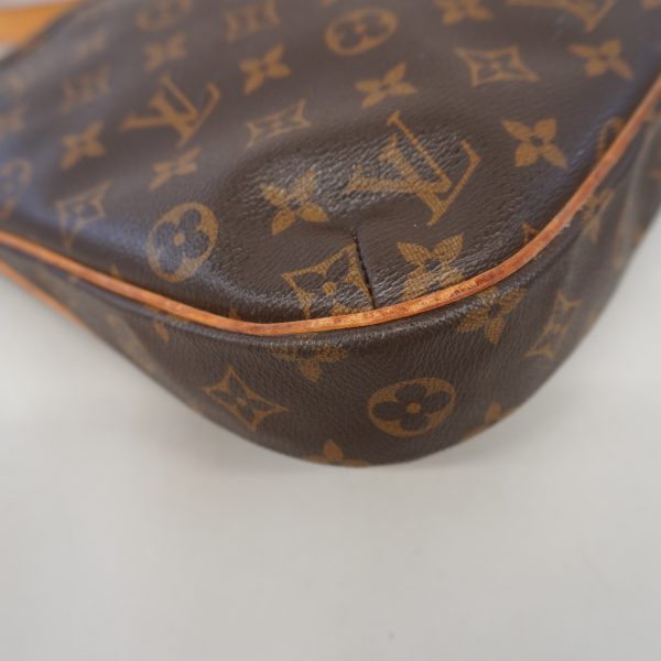 1566442 1993 6 Louis Vuitton Monogram Odeon PM Shoulder Bag