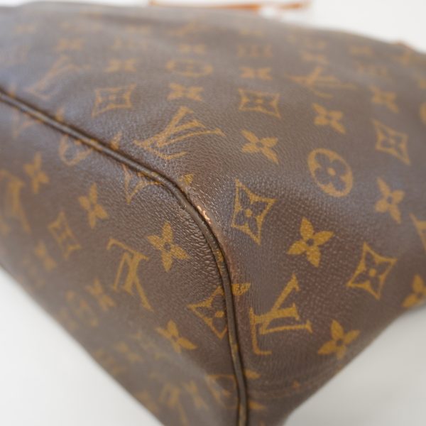 1573333 1993 6 Louis Vuitton Tote Bag Monogram Neverfull MM