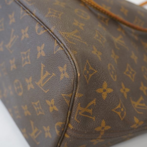 1578570 1993 10 Louis Vuitton Tote Bag Monogram Neverfull MM