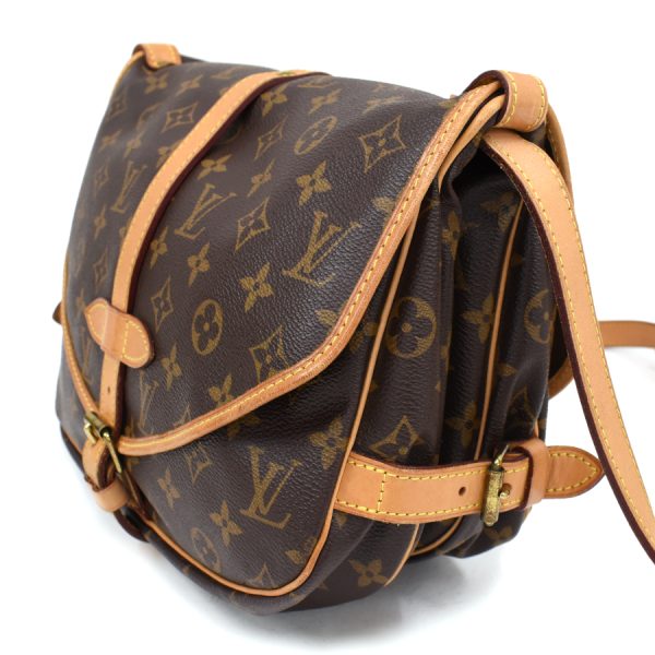 2 Louis Vuitton Saumur 30 Messenger Shoulder Bag