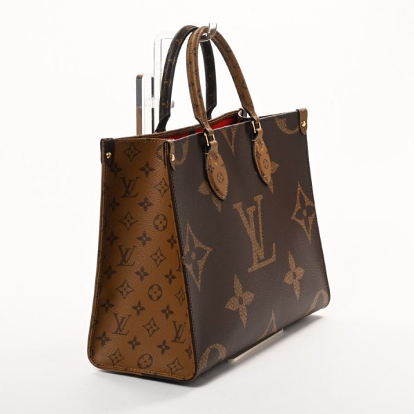 2 Louis Vuitton On The Go MM Tote Bag Monogram Giant