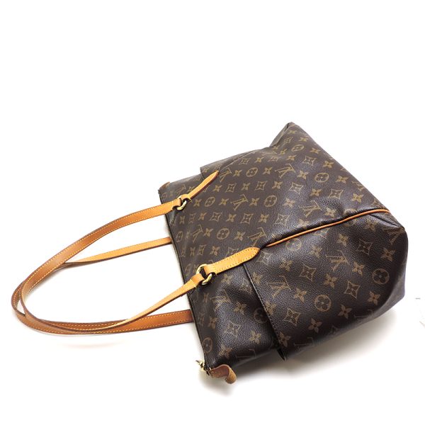 2 Louis Vuitton Totally MM Tote Bag