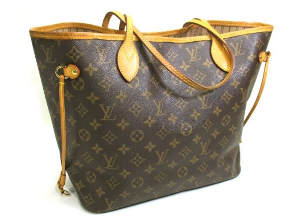 2 Louis Vuitton Neverfull MM Tote Bag Monogram