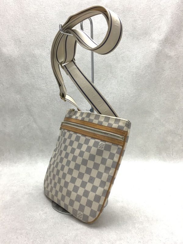 2 Louis Vuitton Pochette Bosphore Damier Azur White