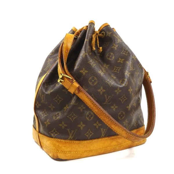 2 Louis Vuitton Noe Shoulder Bag Brown Monogram Canvas