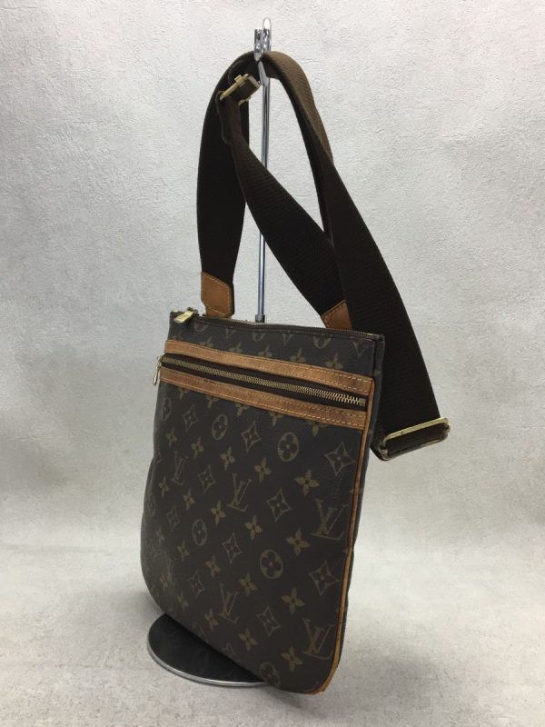 2 Louis Vuitton Pochette Bosphore Monogram