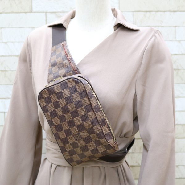 2 Louis Vuitton Jeronimos Damier Shoulder Bag Brown