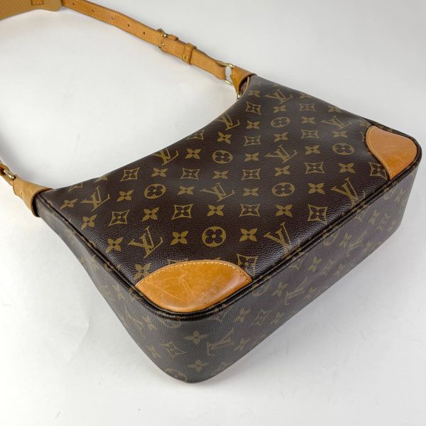 2 Louis Vuitton Boulogne 30 Shoulder Bag Monogram Brown