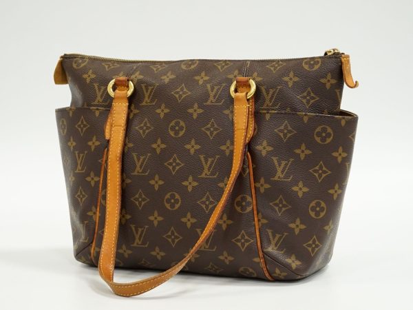 2 Louis Vuitton Totally PM Monogram Shoulder Bag