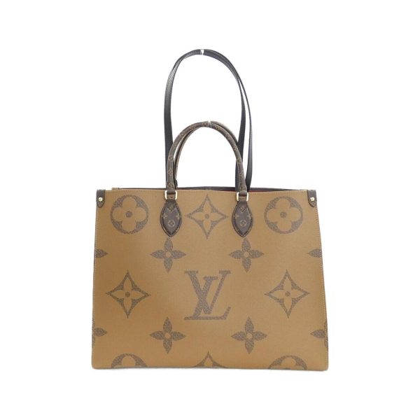 2 Louis Vuitton Monogram Giant On The Go GM Bag