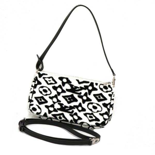 22 3731 01 Louis Vuitton Pochette Accessoires Pouch Handbag