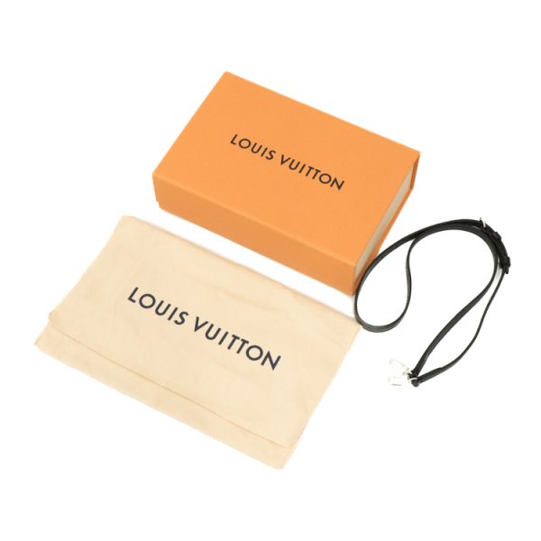 22 3731 12 Louis Vuitton Pochette Accessoires Pouch Handbag