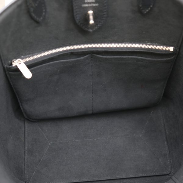 220958 8 Louis Vuitton LockMe Tote Bag Noir Black