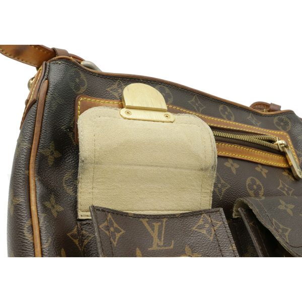 22200653 8 Louis Vuitton Monogram Hudson GM semi shoulder bag