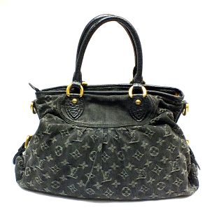 23002452 3 Louis Vuitton Illovo MM Shoulder Bag Damier