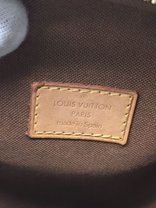 3 Louis Vuitton Shoulder Bag Leather Brown