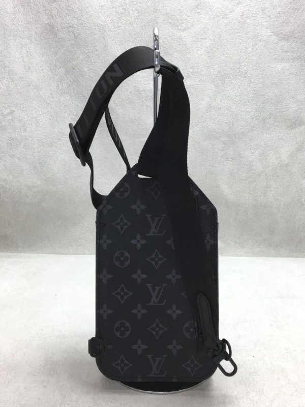 3 Louis Vuitton Shoulder Bag