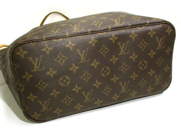 3 Louis Vuitton Neverfull MM Tote Bag Monogram