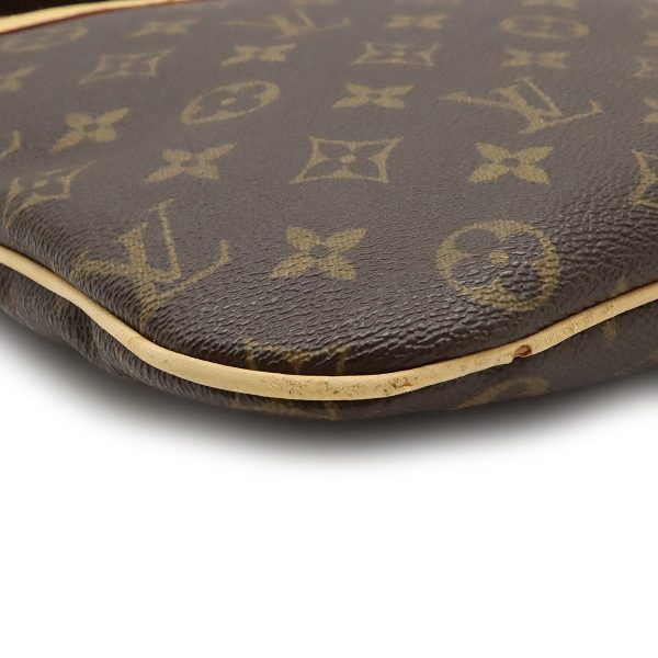 3 Louis Vuitton Pochette Bosphore Shoulder Bag