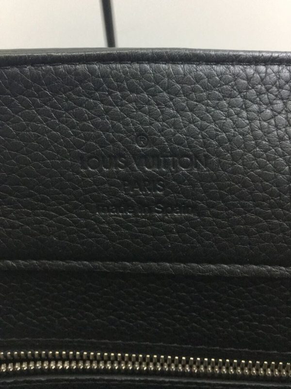 3 Louis Vuitton Canva Voyage Cuir Taurillon Noir Leather