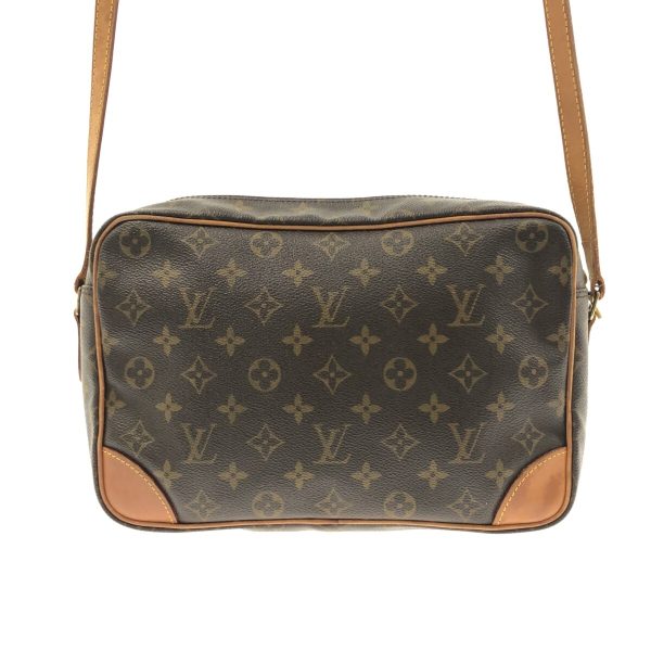 36948708 3 Louis Vuitton Trocadero 30 Shoulder Bag Monogram Canvas