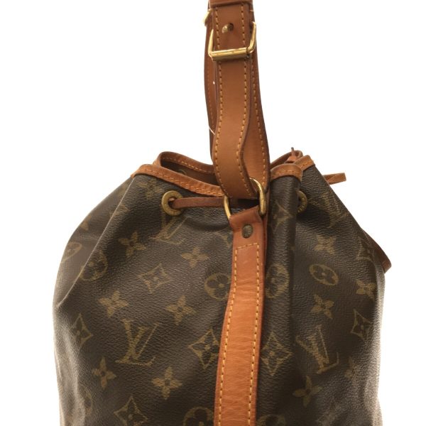 37002144 9 Louis Vuitton Petit Noe Shoulder Bag Monogram Canvas