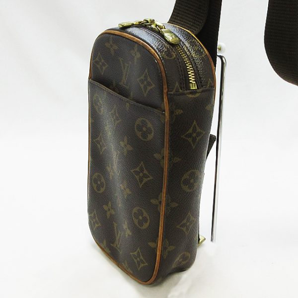 4 Louis Vuitton Pochette Ganju Monogram Body Bag