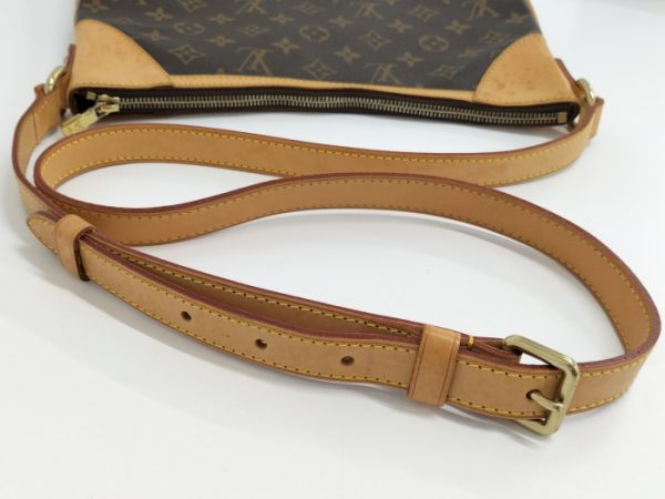 4 Louis Vuitton Odeon MM Shoulder Bag Monogram