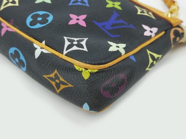 4 Louis Vuitton Pochette Accessories Pouch Monogram Multicolor Black