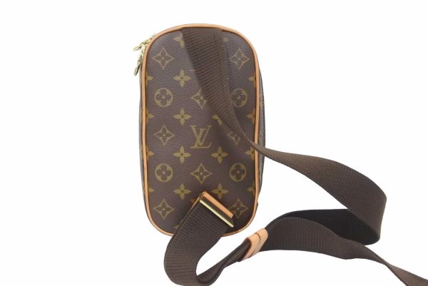 48747 2 Louis Vuitton Shoulder Bag Pochette Monogram