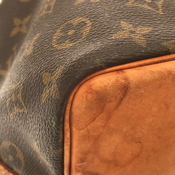 5 Louis Vuitton Petit Noe Shoulder Bag In Monogram Canvas