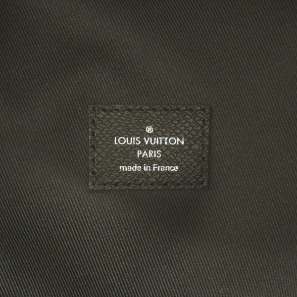 5 Louis Vuitton Rucksack Monogram Eclipse Taiga Discovery