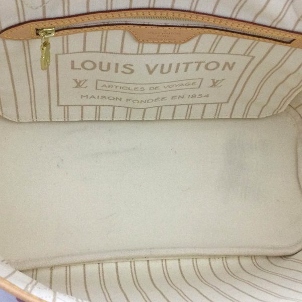 5 Louis Vuitton Neverfull PM Damier Azur White Tote Bag