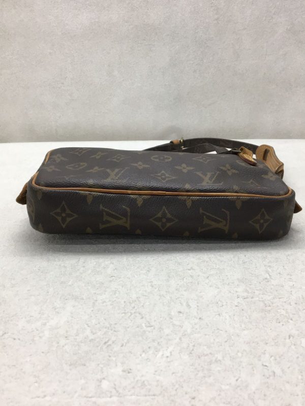 5 Louis Vuitton Pochette Marly Bandouliere Monogram